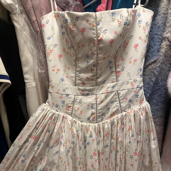 House of CB Ysabella White Posy Print Cotton Maxi Dress - Picture 4 of 4